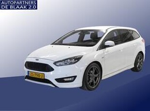 Ford FOCUS Wagon 1.0 ST Line 141 PK - 18 Inch LM velgen - Stoel en Stuurverw.- Parksensoren voor en achter