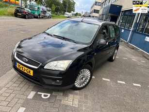 Ford Focus Wagon 1.8-16V Ghia Flexifuel((( nieuw apk )))