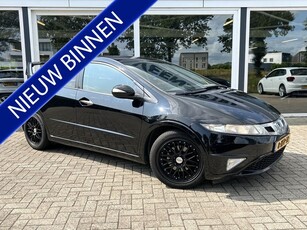 Honda Civic 1.8 Sport 50% deal 2975,- ACTIE PDC achter /