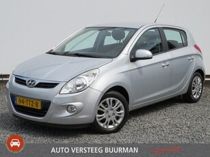 Hyundai i20 1.2i Plus, Trekhaak, Parkeersensoren en maar