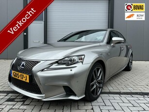 Lexus IS 300h F Sport Line