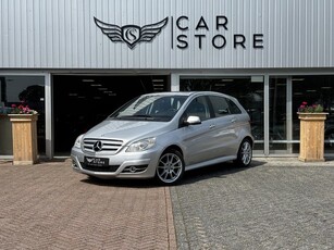 Mercedes-Benz B-Klasse 180 Business Class / PANO DAK /