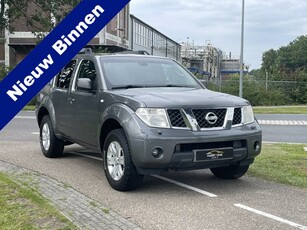 Nissan Pathfinder 2.5 dCi SE Comfort 7 Persoons Nav