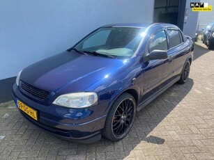 Opel Astra 1.6-16V GL