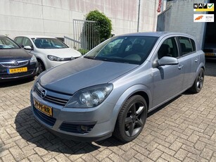 Opel Astra 1.8 Sport bj 2004 AIRCO NAVI CRUISC APK N.A.P EL