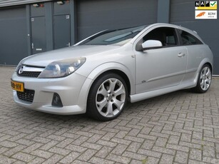 Opel Astra GTC 1.6 Sport157336 km nap