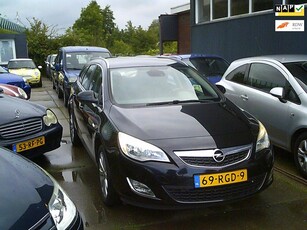 Opel Astra Sports Tourer 1.4 Turbo Cosmo navi airco elek