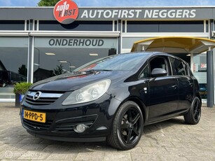 Opel Corsa 1.2-16V Cosmo