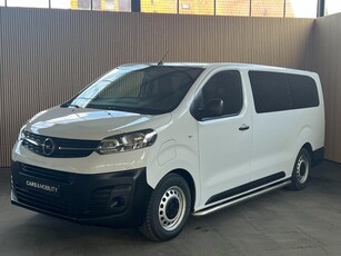 Opel Vivaro-e Combi L3H1 75 kWh Parkeer camera Glazen