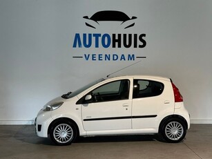 Peugeot 107 1.0-12V Millesim 200