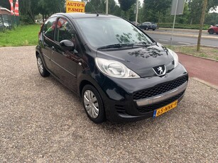 Peugeot 107 1.0-12V Urban Move airco stuurbekr