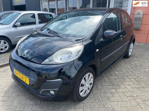 Peugeot 107 1.0 Active zeer nette auto