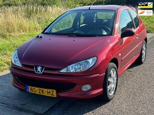 Peugeot 206 1.4 Forever 3-Drs Stuurbekrachtiging Airco