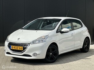 Peugeot 208 1.2 VTi Envy CRUISE CLIMA NAVI 17INCH