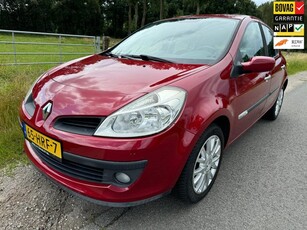 Renault Clio 1.2 TCE Special Rip Curl 1ste eigenaar met