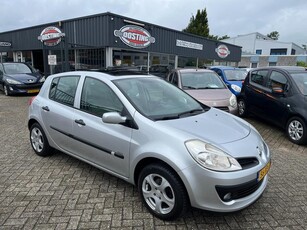 Renault Clio 1.4-16V