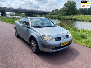 Renault Mégane Coupé-Cabriolet 2.0-16V Privilège LuxeAPK