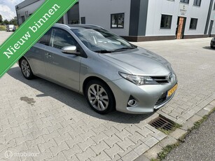 Toyota Auris 1.8 Hybrid Executive glazen dak