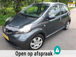 Toyota Aygo 1.0-12V +/CV/Stuurbekrachtiging/Elec. ramen