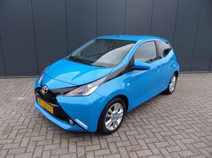 Toyota Aygo 1.0 VVT-i x-joy//NAVI//CAMERA//CLIMA//60 000 km