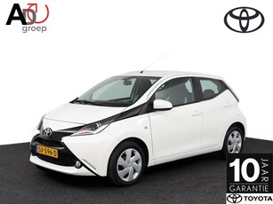 Toyota Aygo 1.0 VVT-i x-nav Navigatie Airco Bluetooth