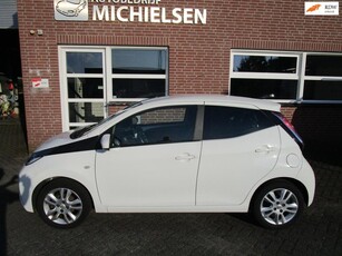 Toyota Aygo 1.0 VVT-i x-play.Camera,Airco,Lm velgen