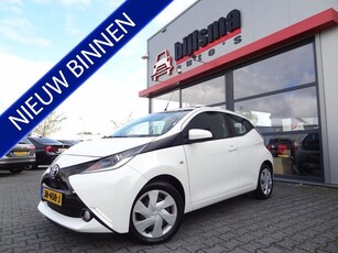 Toyota Aygo 1.0 VVT-i x-wave NL-AUTO TREKHAAK