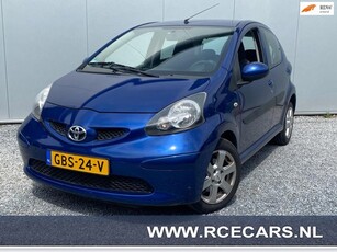 Toyota Aygo aircobluethoot5 deurs98700km !!!