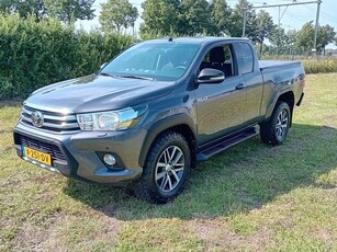 Toyota Hilux 2.4 D-4D-F Xtra Cab Professional LUCHTVERING!!!