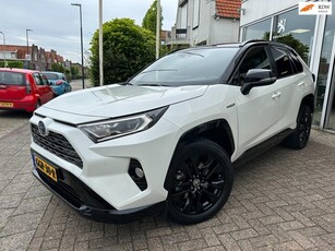 Toyota RAV4 2.5 Hybrid AWD Dynamic Bi-ToneJBLLederApple