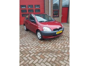 Toyota Yaris 1.0-16V VVT-i Terra