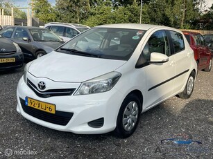 Toyota Yaris 1.0 VVT-i Aspiration camera nieuwe apk cruise