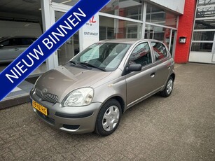 Toyota Yaris 1.0 VVT-i Idols - Elektrische ramen Nieuwe