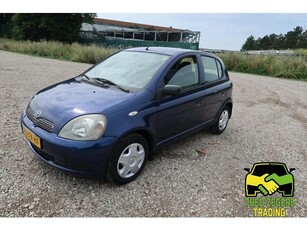 Toyota Yaris 1.3-16V VVT-i Luna Met nieuwe APK!!