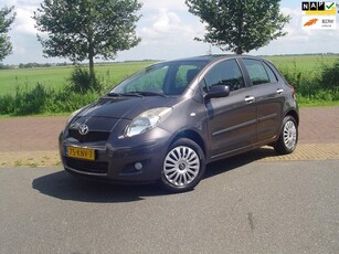 Toyota Yaris 1.3 VVTi Aspiration / Airco / NL auto / 6