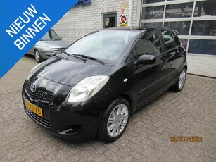 Toyota Yaris 1.3 VVTi Sol