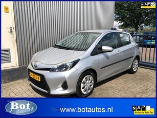 Toyota Yaris 1.5 Full Hybrid Aspiration / SLECHTS 63.000 KM