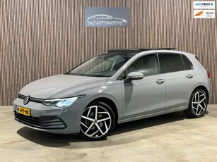 Volkswagen Golf 1.5 eTSI R-Line 2020 DSG LED PANO CAMERA