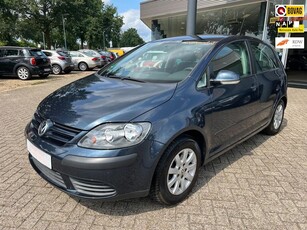 Volkswagen Golf Plus 1.6 FSI Comfortline, Clima, Radio/cd