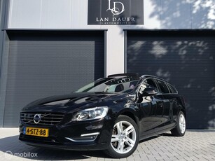 Volvo V60 2.4 D6 AWD Plug-In Summum / Schuifdak / TV / CAM