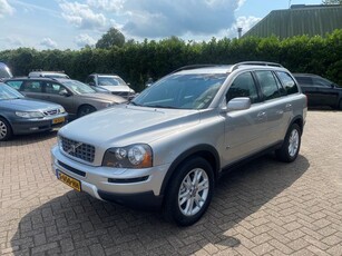 Volvo XC90 4.4 V8 Momentum Youngtimer (bj 2006, automaat)