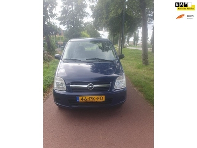 Opel Agila 1.2-16V Essentia