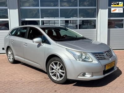 Toyota Avensis Wagon 2.0 VVTi Dynamic / NIEUWE APK / NAVI