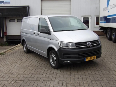 Volkswagen Transporter 2.0 TDI L1H1 Highline