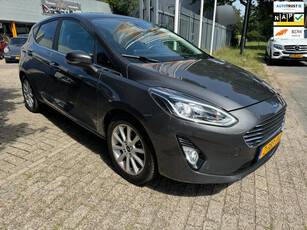 Ford Fiesta 1.0 EcoBoost Vignale Performance uitvoering, zeer luxe mooie auto 1e eigenaar, 87209 km, nwe apk, dealer onderhouden