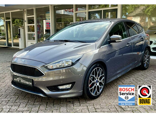 Ford Focus 1.5 EcoBoost Titanium Navi, Climat, Camera, LM..