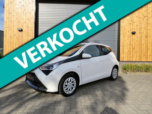 Toyota Aygo 1.0 VVT-i x-joy Automaat *Carplay *Camera *Airco