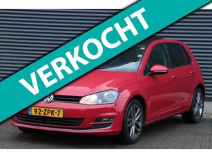 Volkswagen Golf 1.2 TSI Highline PANO / DSG / NAP / VOL!