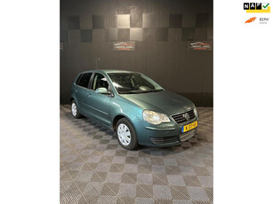 Volkswagen Polo 1.4-16V Trendline | Airco | Stoelverwarming | Nieuwe APK |