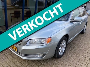 Volvo V70 1.6 T4 Momentum 180PK H.LEER / XENON / PDC /